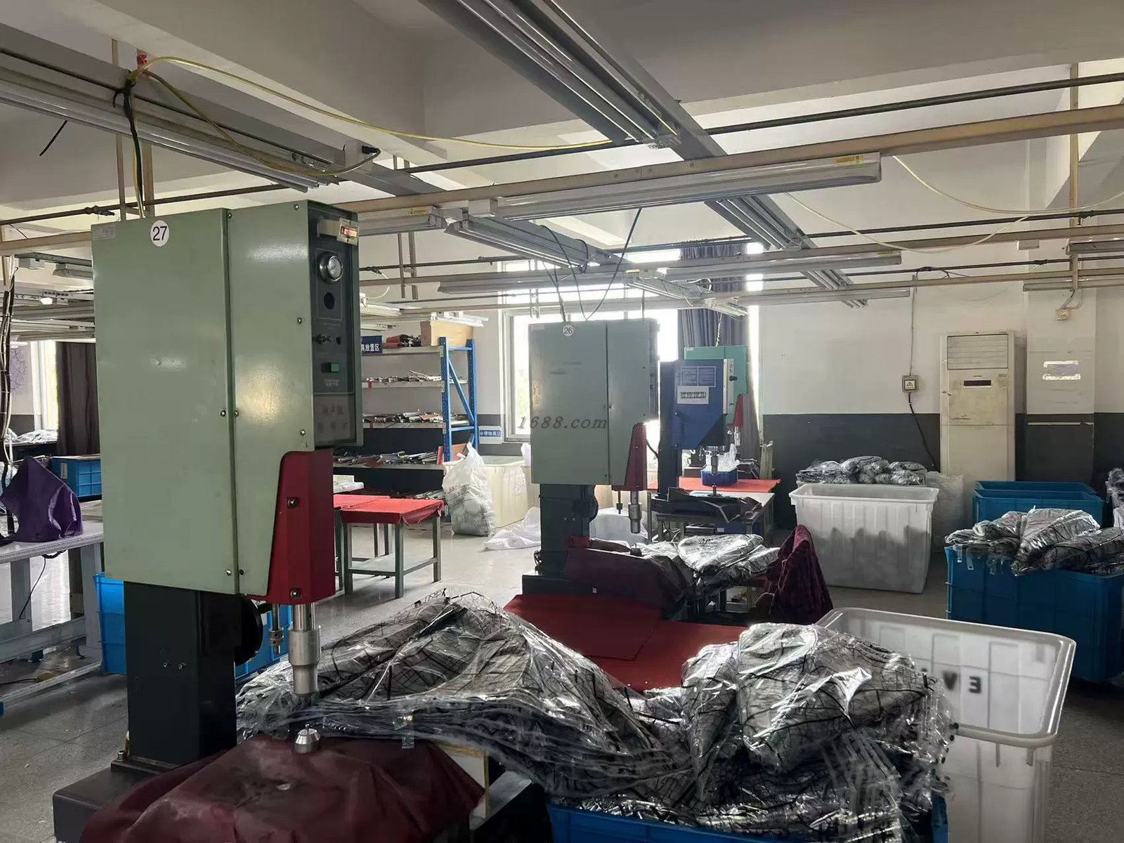 Folding umbrella manufacturing and production